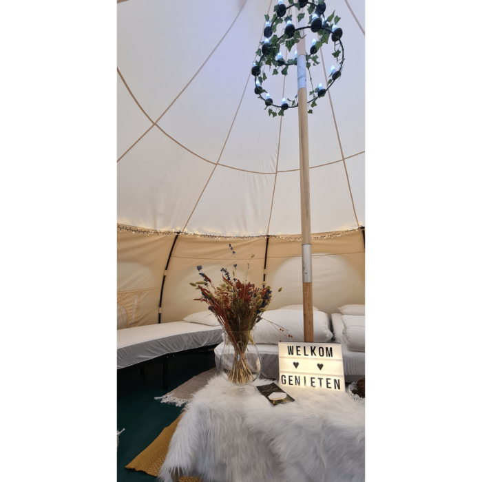 Decoratie glamping tent huren